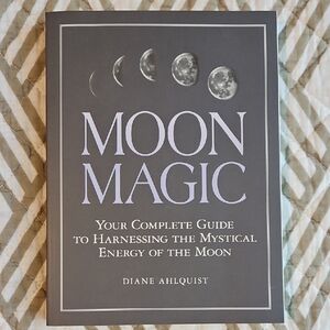 Moon Magic, Guide Book By Diane Ahlquist